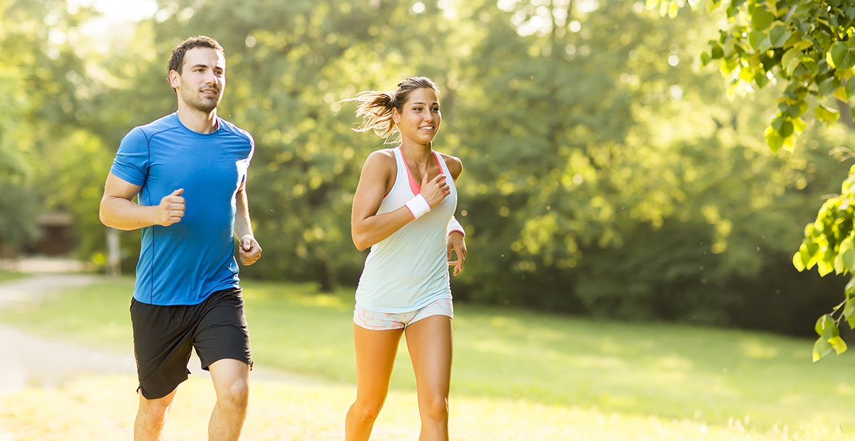 Sporten in warme temperaturen: verbranden we zo meer calorieën of niet?